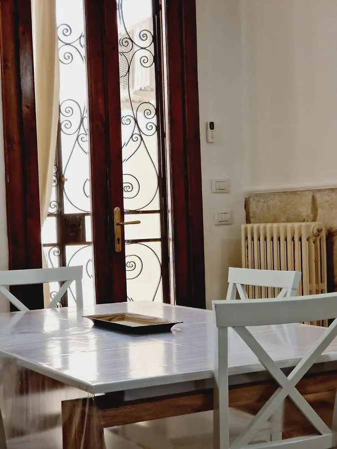 Casa Dante Deliziosa Casa A Due Passi Dal Centro Villa Lecce 0*,  Italy